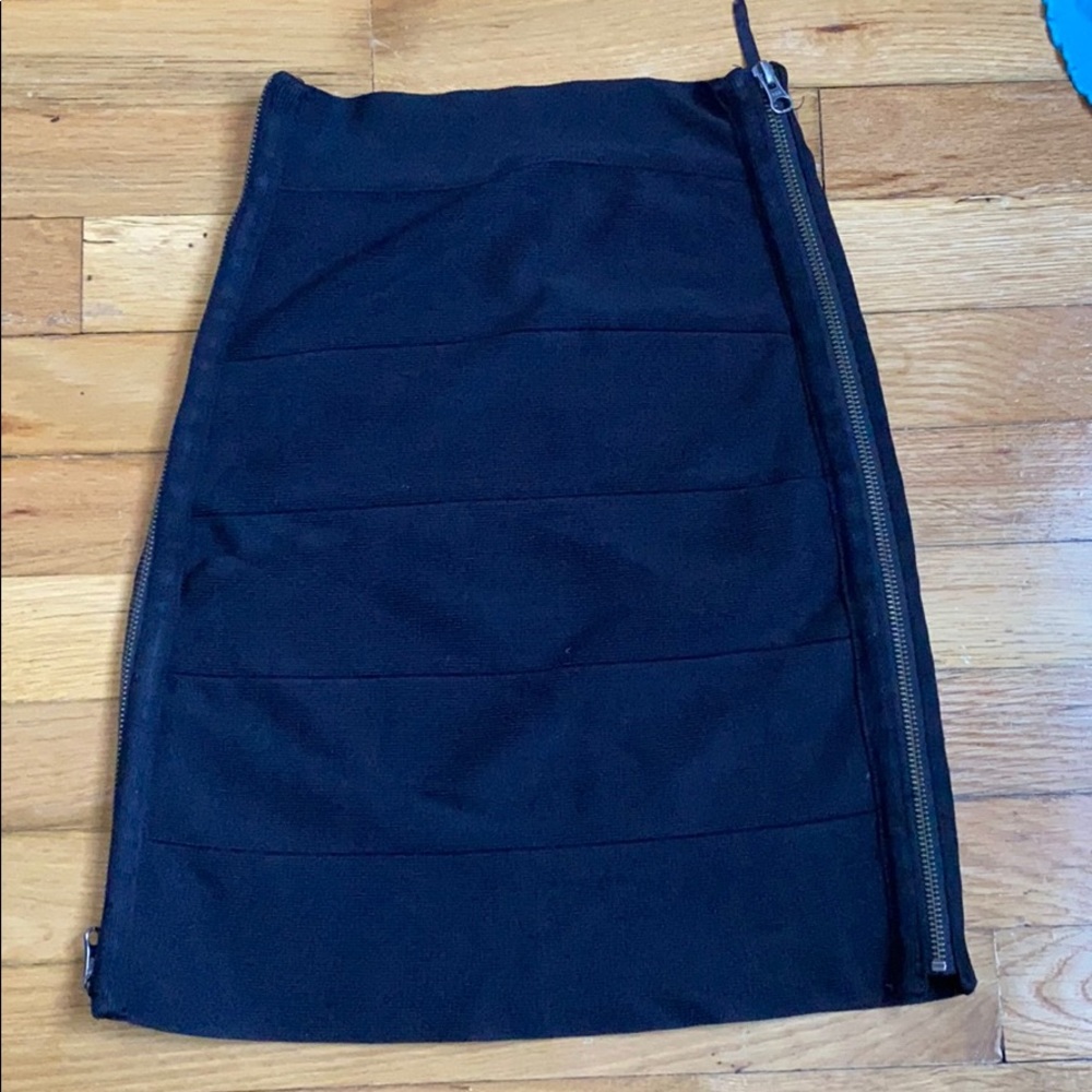 Bebe Skirt